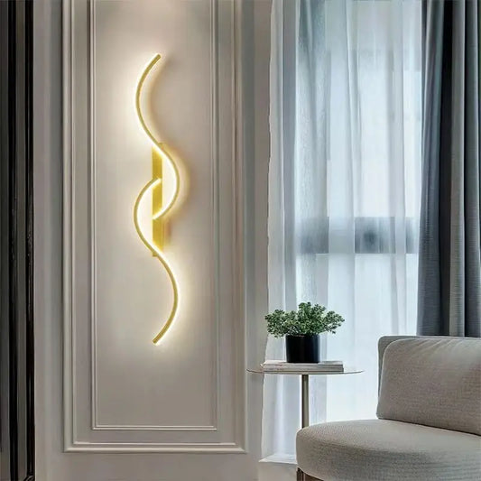 Modern Curved LED Wall Lamp - A touch of light, a touch of art